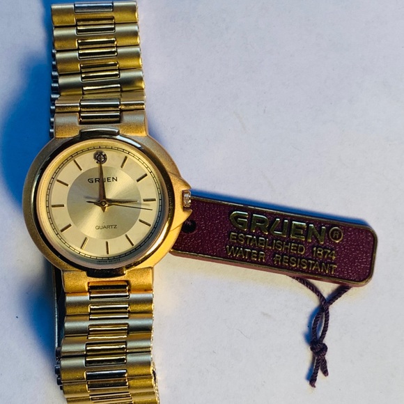 NWT Gruen Vintage Gold Plated Diamond Quartz Watch - Picture 6 of 9